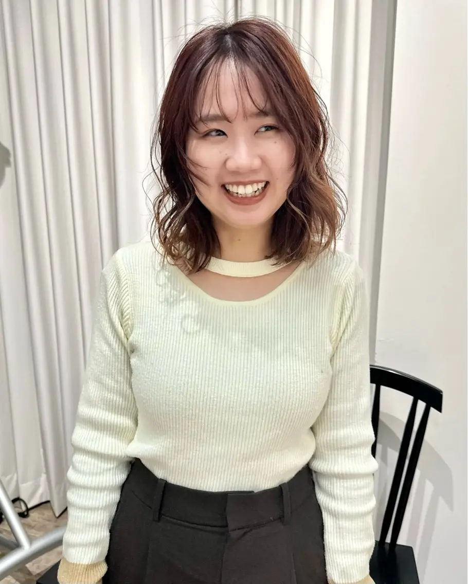 ミディアム カラー 伸ばしかけ クドウ ヒカリのヘアスタイル
