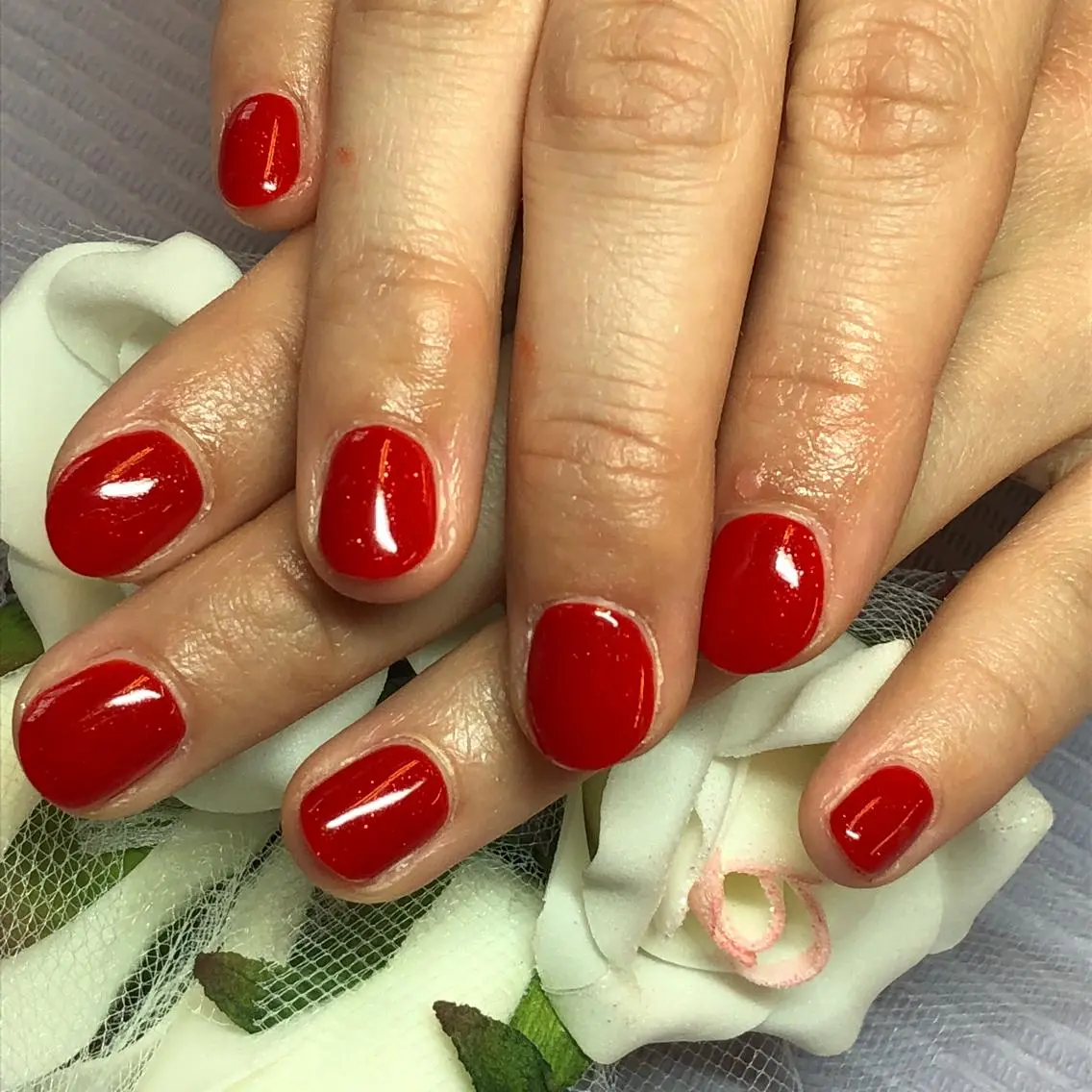 ネイル ワンカラーネイル 赤色 KIREIE NAILSのネイルデザイン