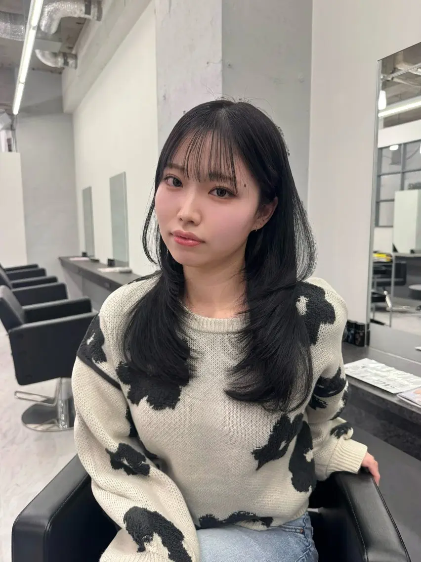 ロング レイヤー・ブリーチ kiyotoshiのヘアスタイル