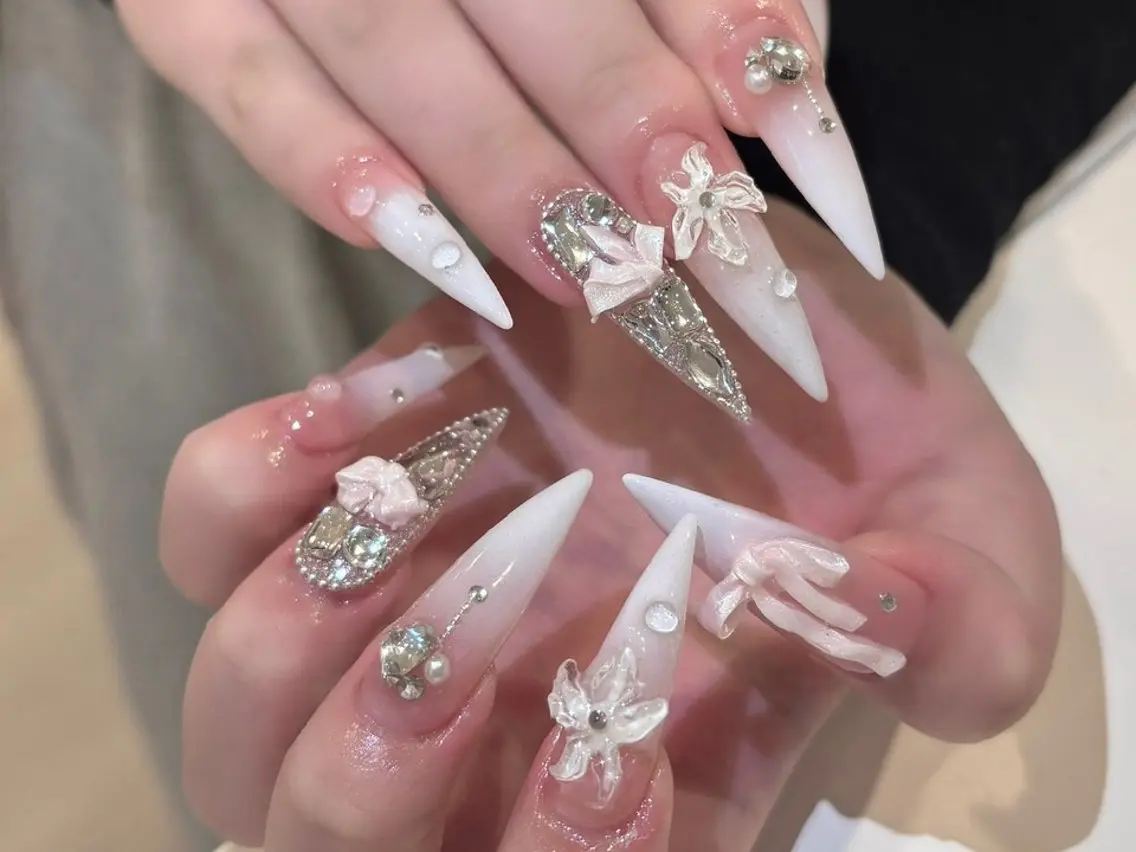 ネイル Bél Nail salonのネイルデザイン