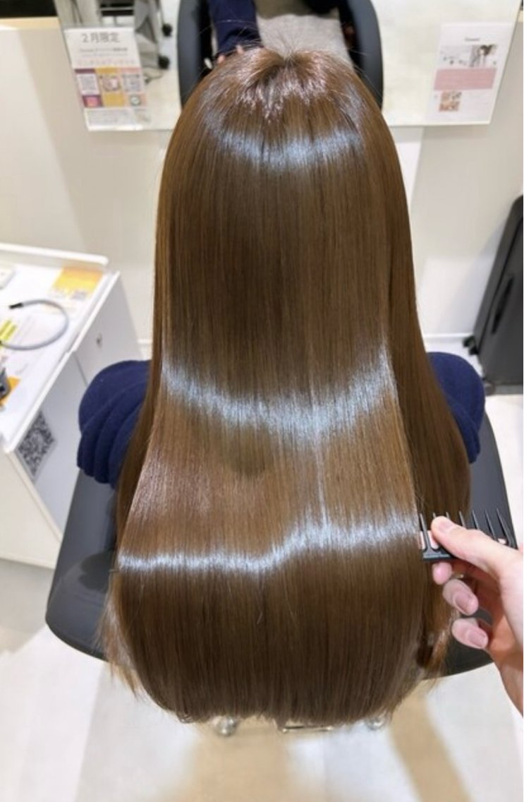 ロング カラー さり Emüestのヘアスタイル