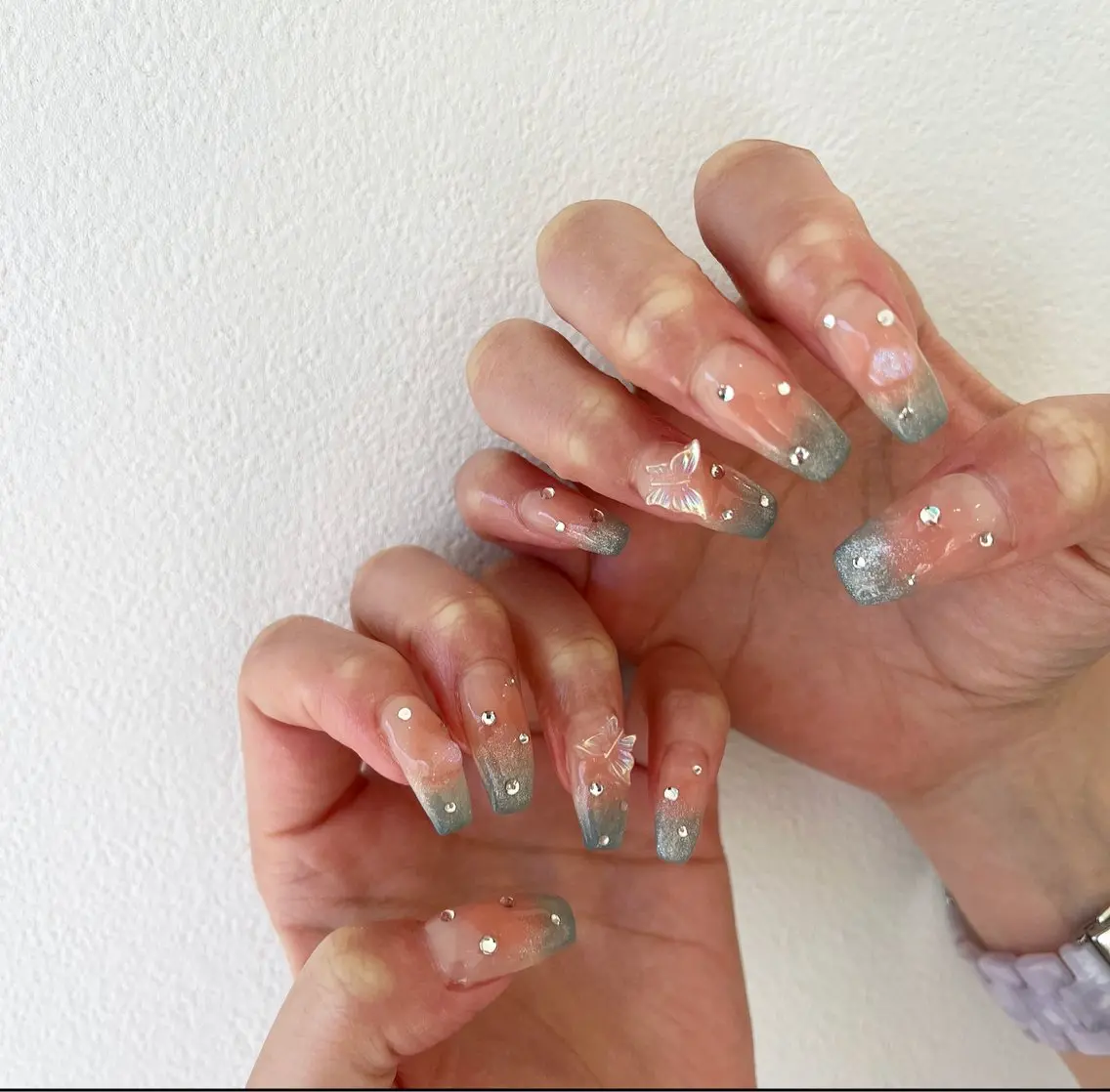 ネイル チークネイル フットネイル フレンチネイル マグネットネイル マグネットフレンチ #Amin nail salonのネイルデザイン