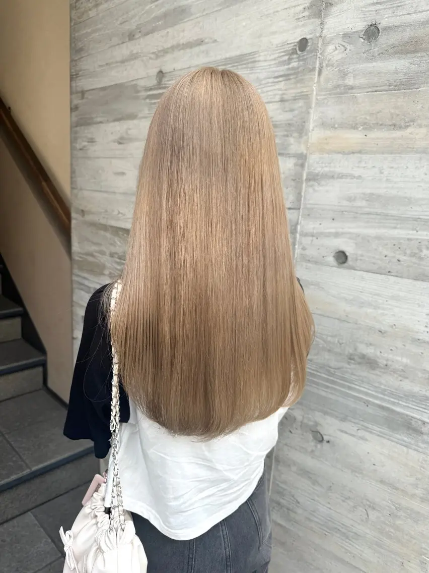 ロング カラー カット ヘアカラー NANO／ ブリーチ×レイヤーのヘアスタイル