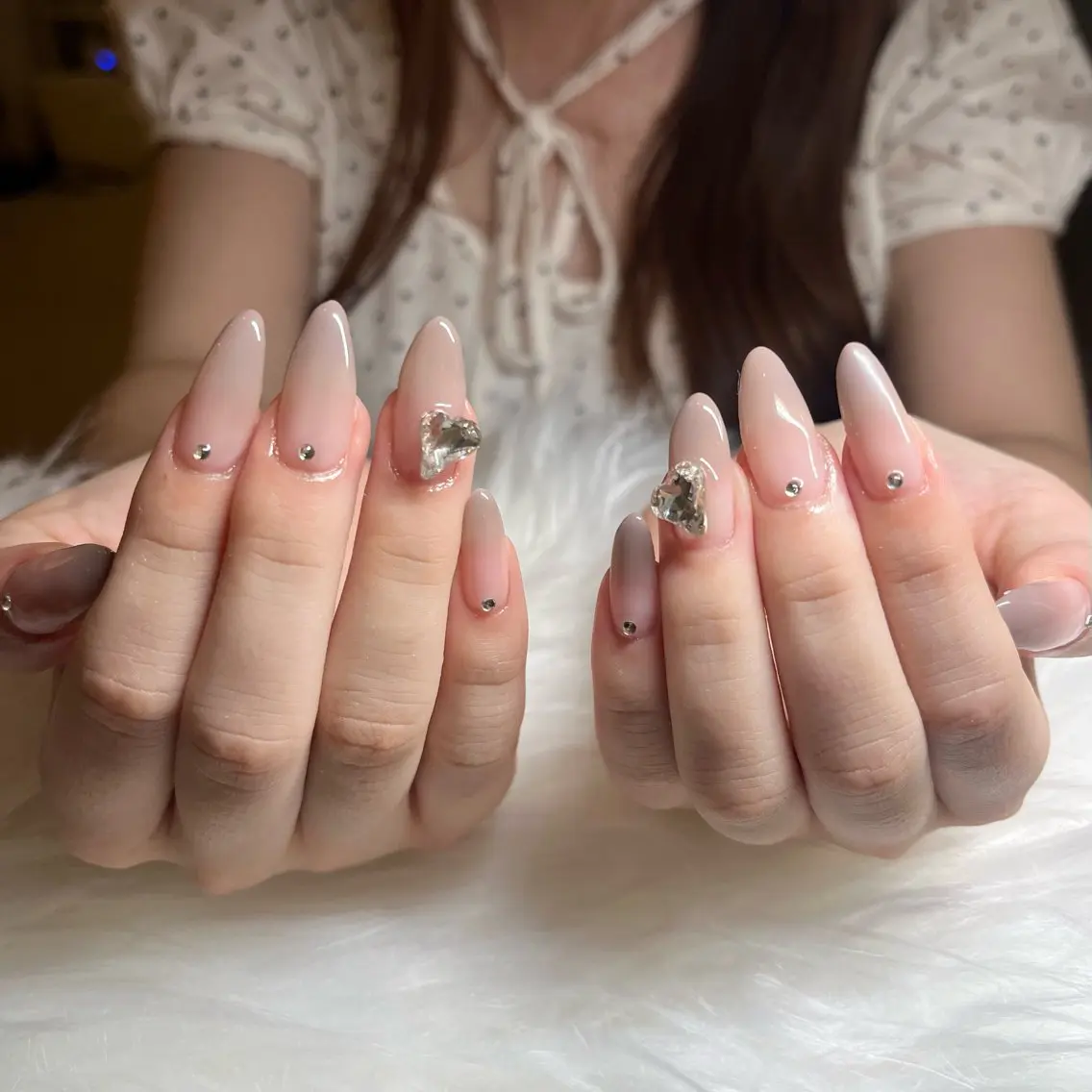 ネイル 長さ出し グラデーション ハンドネイル Miki. MORE -NAILのネイルデザイン
