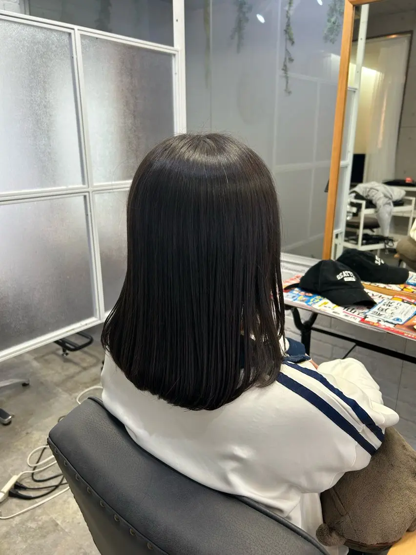 ミディアム sena 𝜗𝜚のヘアスタイル