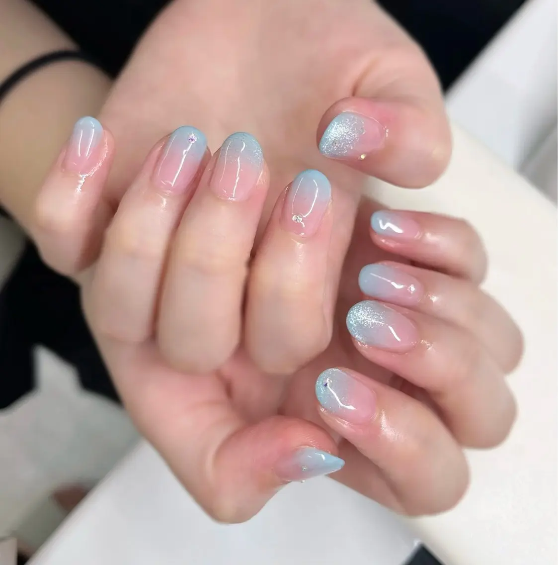 ネイル ハンドネイル Bianca🩶 SHIONOのネイルデザイン