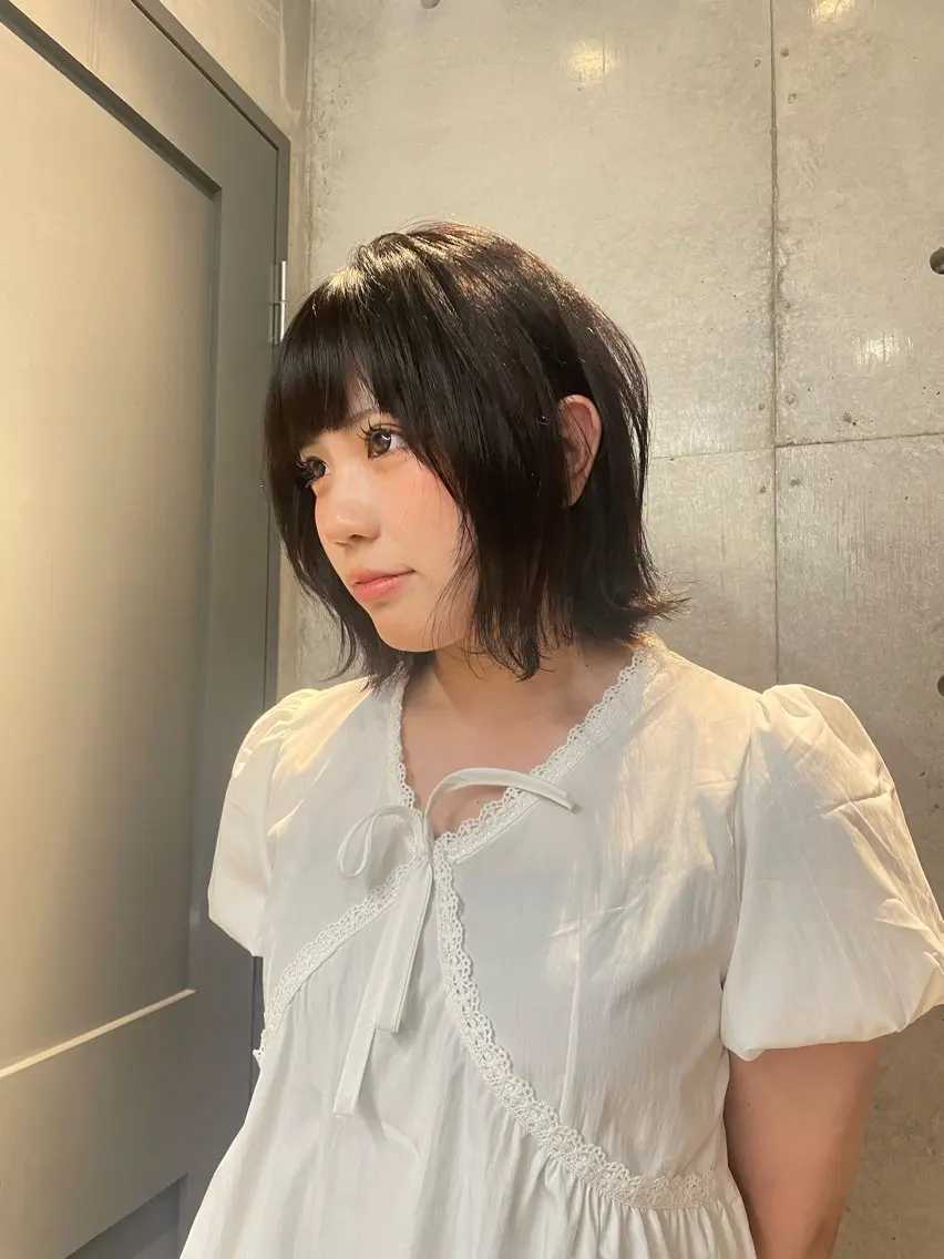 ミディアム カラー 小澤 わかなのヘアスタイル