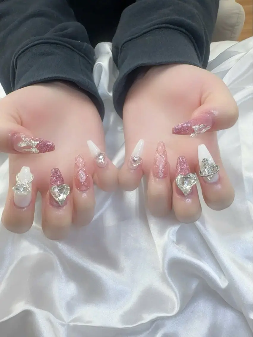 ネイル べっ甲ネイル チークネイル 成人式 フラッシュネイル フレンチネイル ハンドネイル ハンドケア Hara Nail 【持ち込みOK】のネイルデザイン