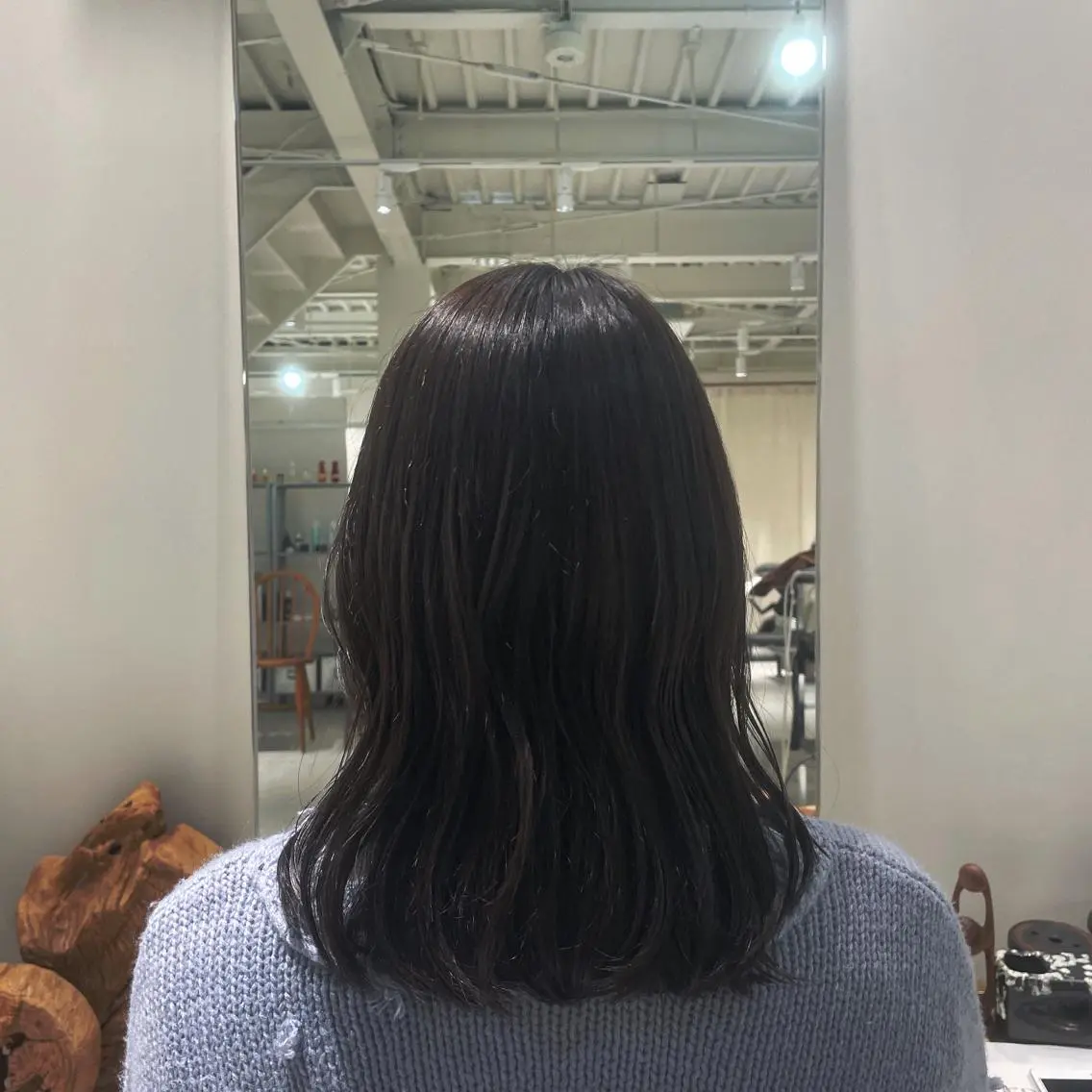 セミロング カラー ブラウンカラー 峯崎 葵のヘアスタイル
