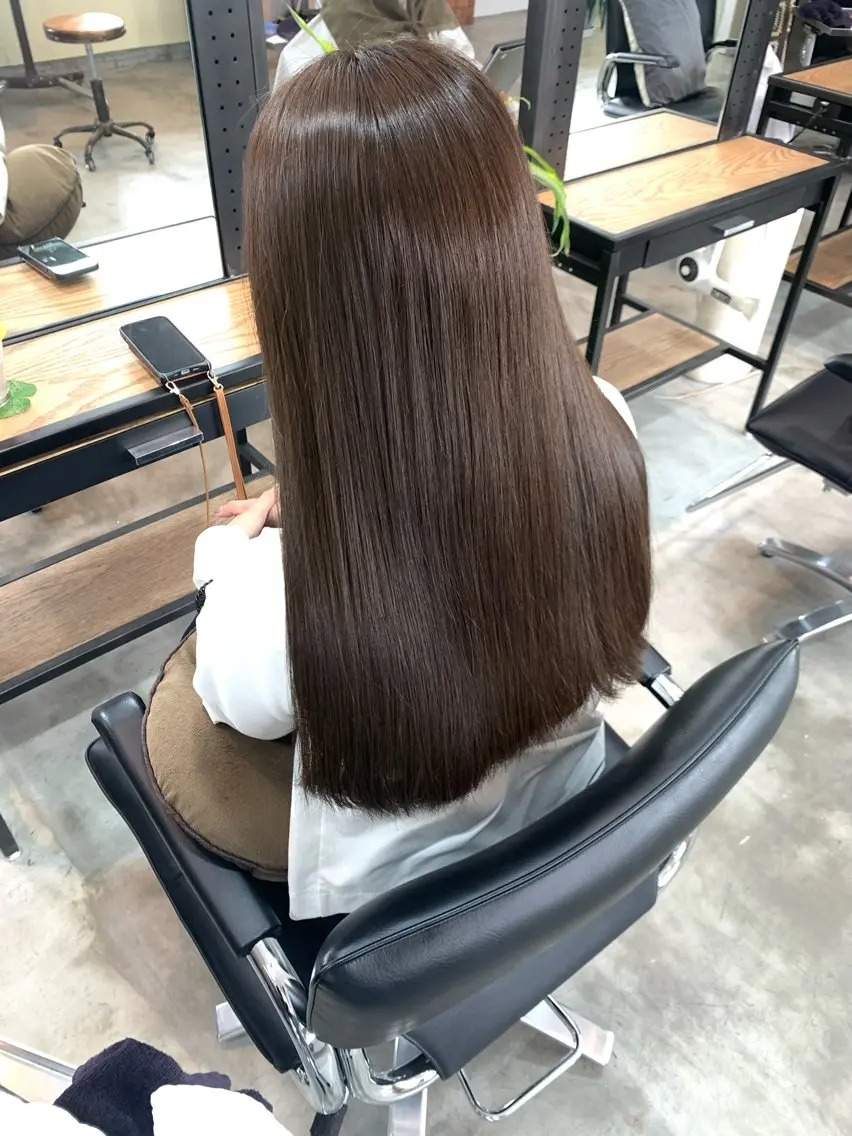 カラー Niina→ anan AVEDAのヘアスタイル