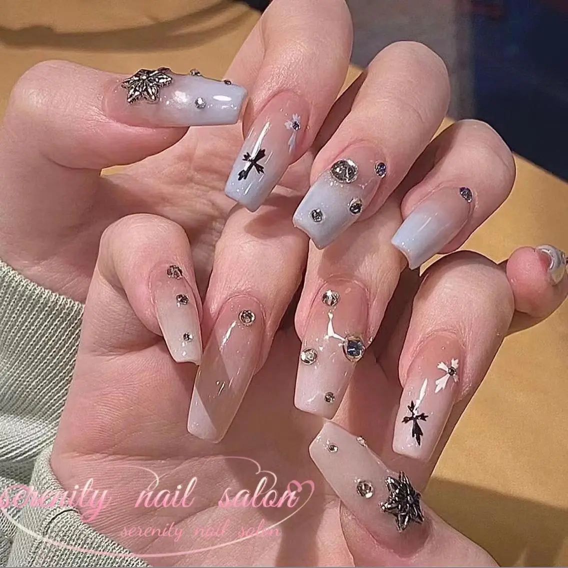 ネイル ハンドネイル ハンドケア ✨Serenity Nail salonのネイルデザイン