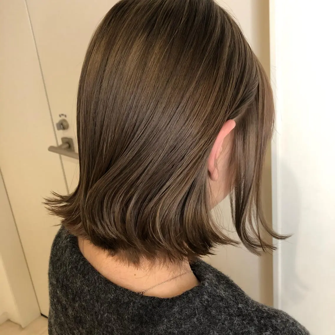 ショート カラー ヘアアレンジ マツエク・マツパ ベージュカラー フォギーベージュ 透明感カラー🫧ヘア セット🫧松本菜月の眉毛・アイブロウイメージ