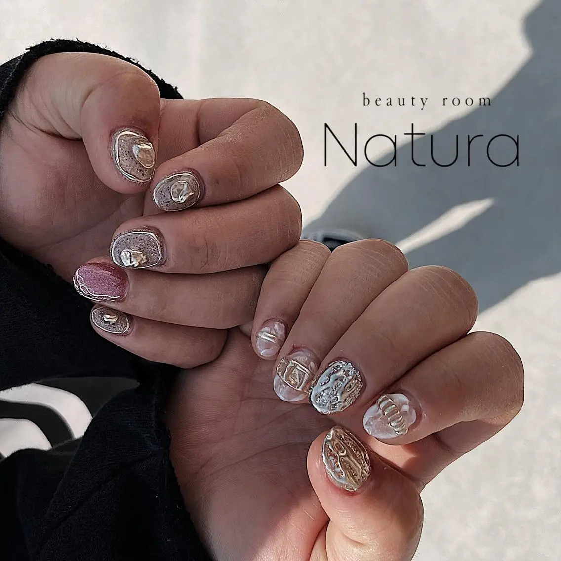ネイル マツエク・マツパ アイブロウ ハンドネイル beautyroom Naturaのネイルデザイン