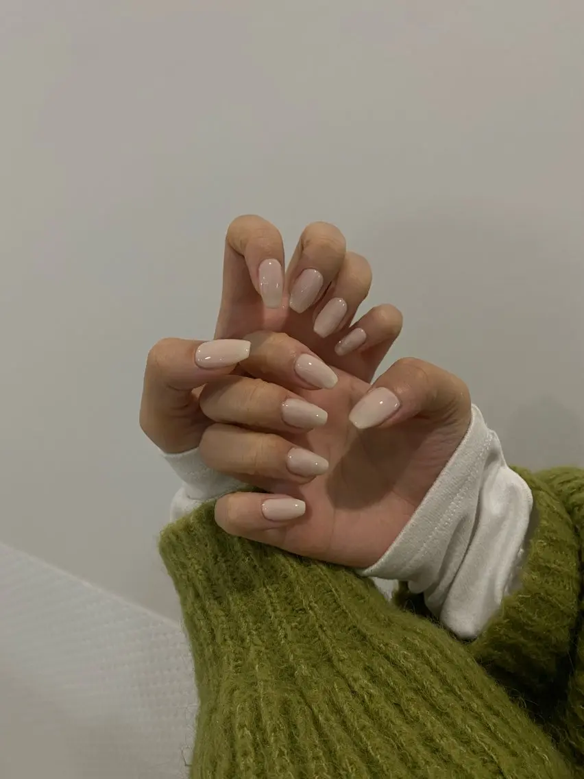 ネイル ホワイト y nahoのネイルデザイン