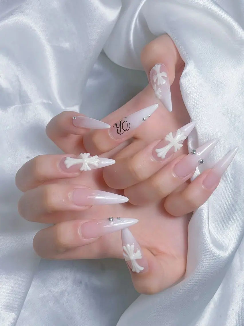 ネイル ハンドネイル LEELA NAIL STUDIOのネイルデザイン