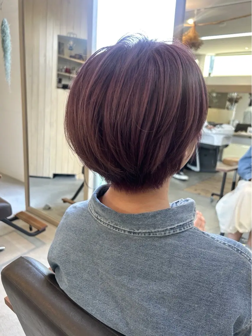 ショート カット ヘアカラー 綿貫 美雪のヘアスタイル