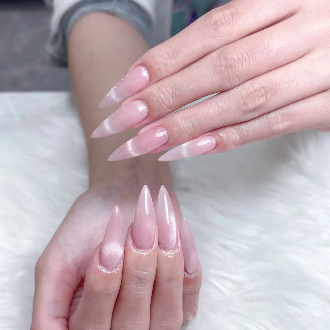 ネイル チークネイル 長さ出し フラッシュネイル ジェルネイル キラキラネイル kana nailのネイルデザイン