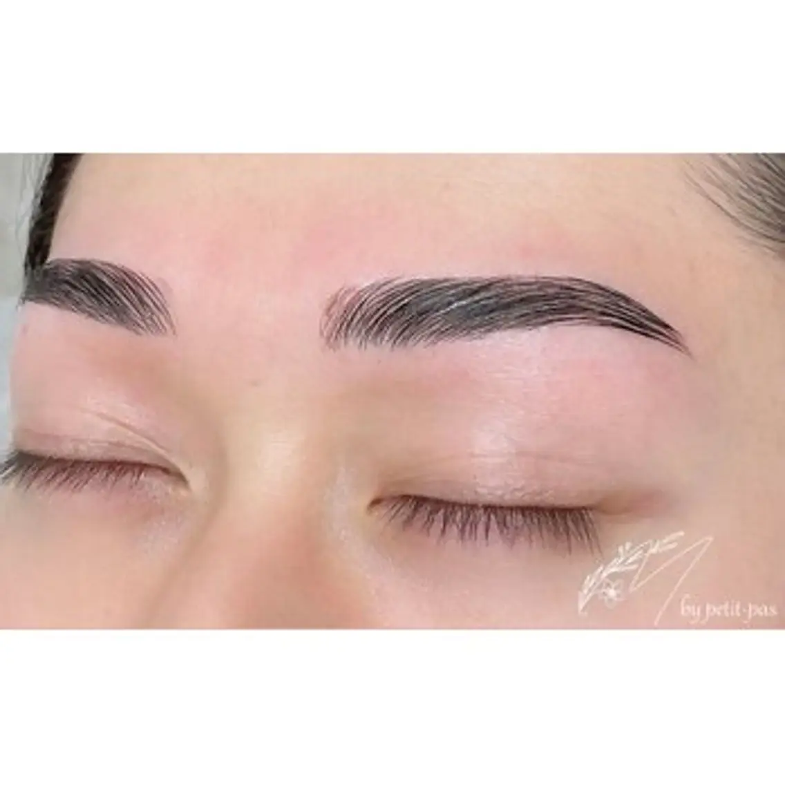 【メンズ限定】眉WAX＋間引き 《ラミネーションなし》【練習モデル】の写真
