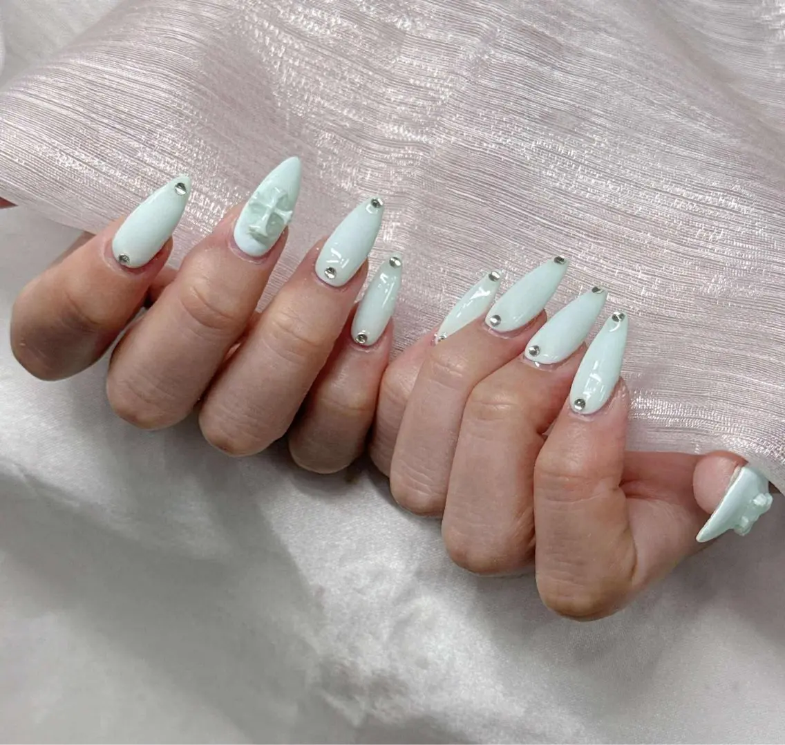 ネイル ハンドネイル Lee Nailsのネイルデザイン