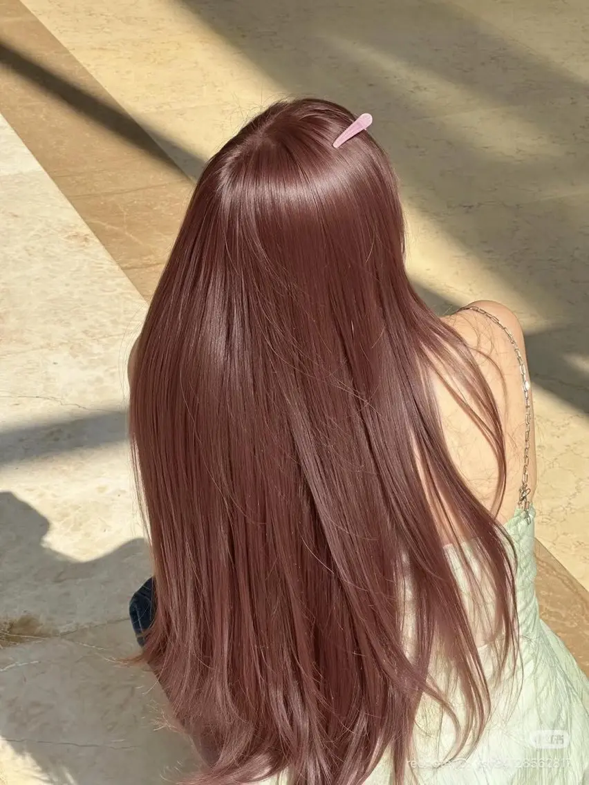 ロング ヘアカラー 韓国ヘア🎀💭 ブラウン🤎レイヤーのヘアスタイル