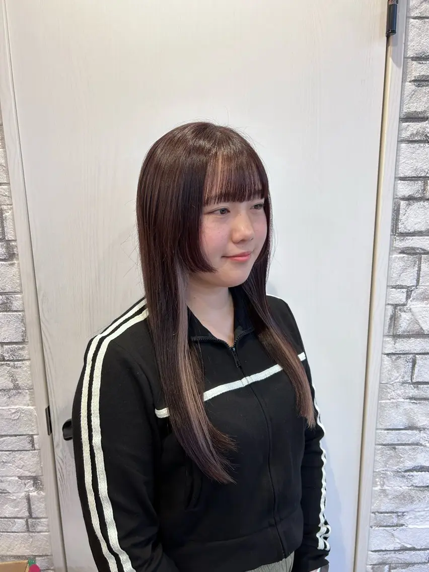 ロング カラー イヤリングカラー 姫カット 廣瀬 美月のヘアスタイル