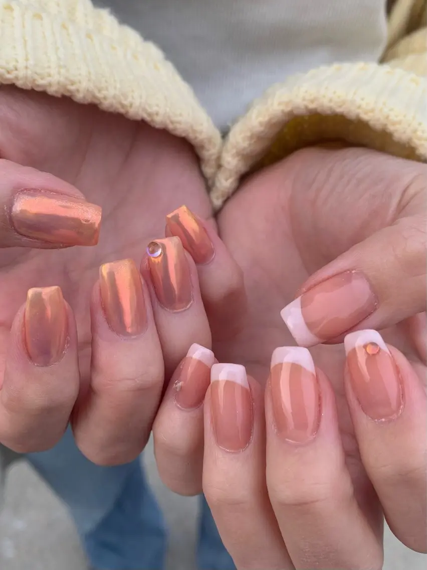 ネイル フレンチネイル グラデーション ミラーネイル シンプルネイル is..nail 🌷sonokoのネイルデザイン