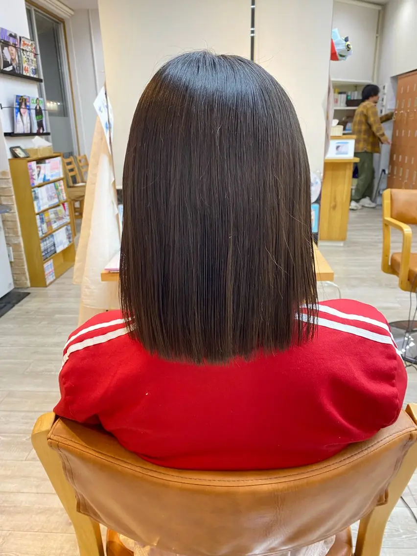 ミディアム 切りっぱなしボブ ボブ オスメニア 真也のヘアスタイル