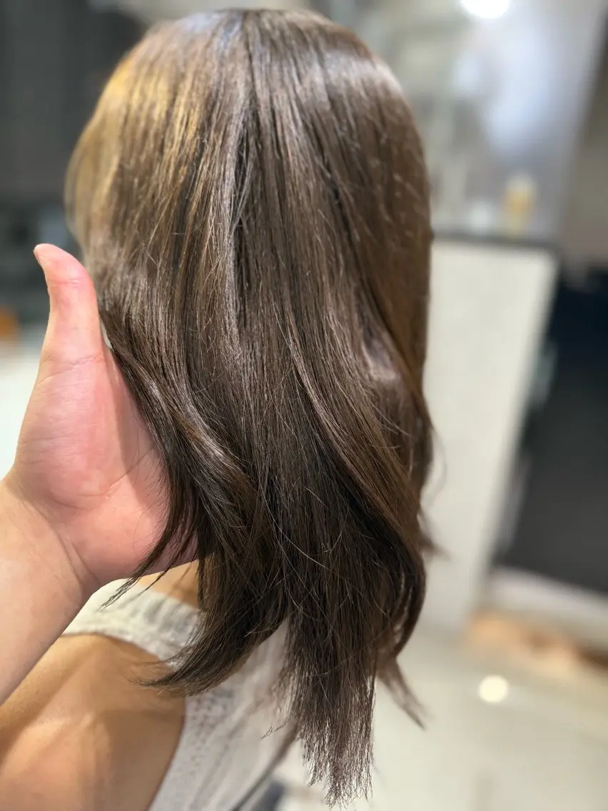 セミロング カラー カット ヘアカラー トリートメント 【銀座】艶髪/上品な カラー特化/涼/駅近のヘアスタイル