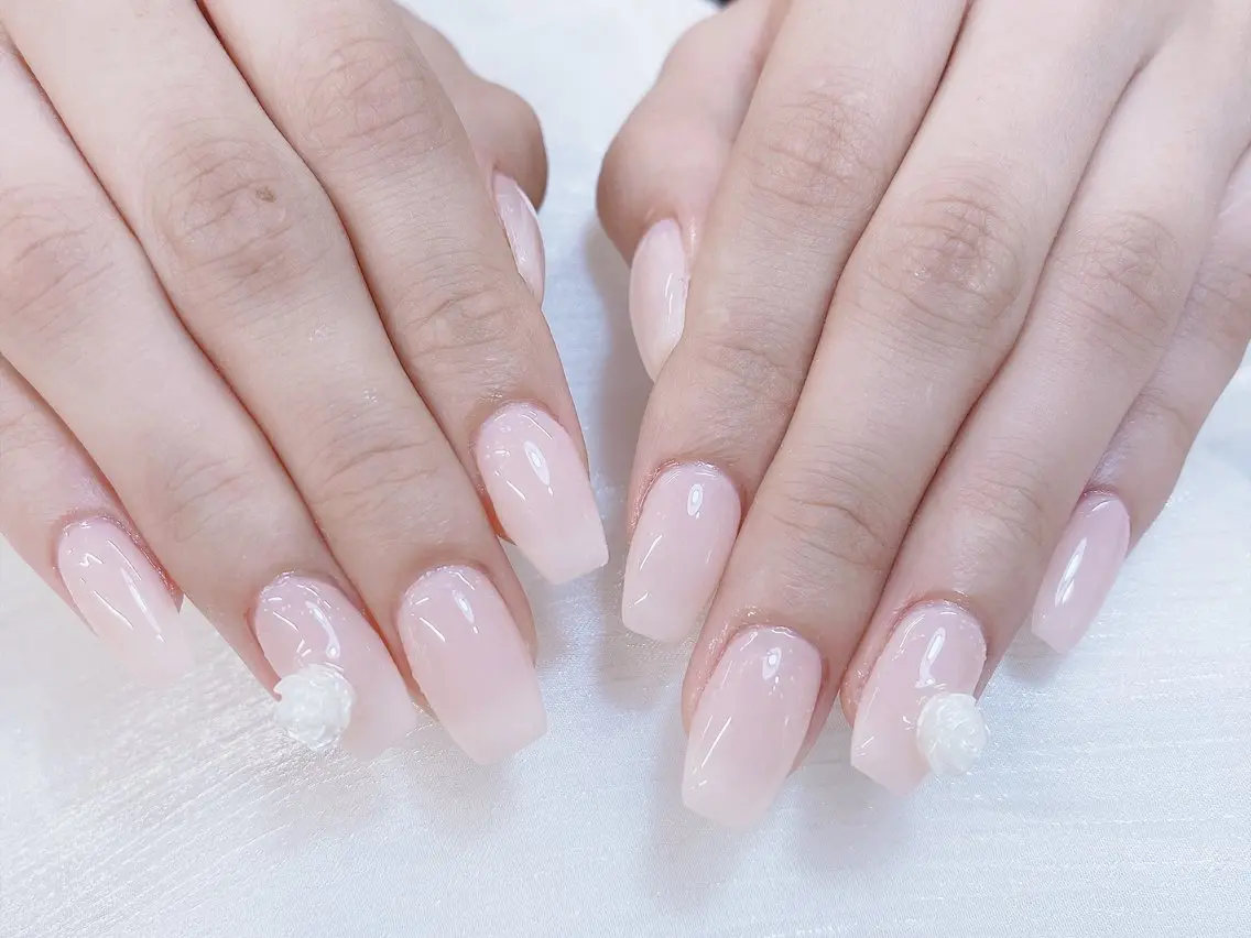 ネイル チークネイル 成人式 フレンチネイル グラデーション 氷ネイル・うるうるネイル ハンドネイル DUO MI nail salonのネイルデザイン