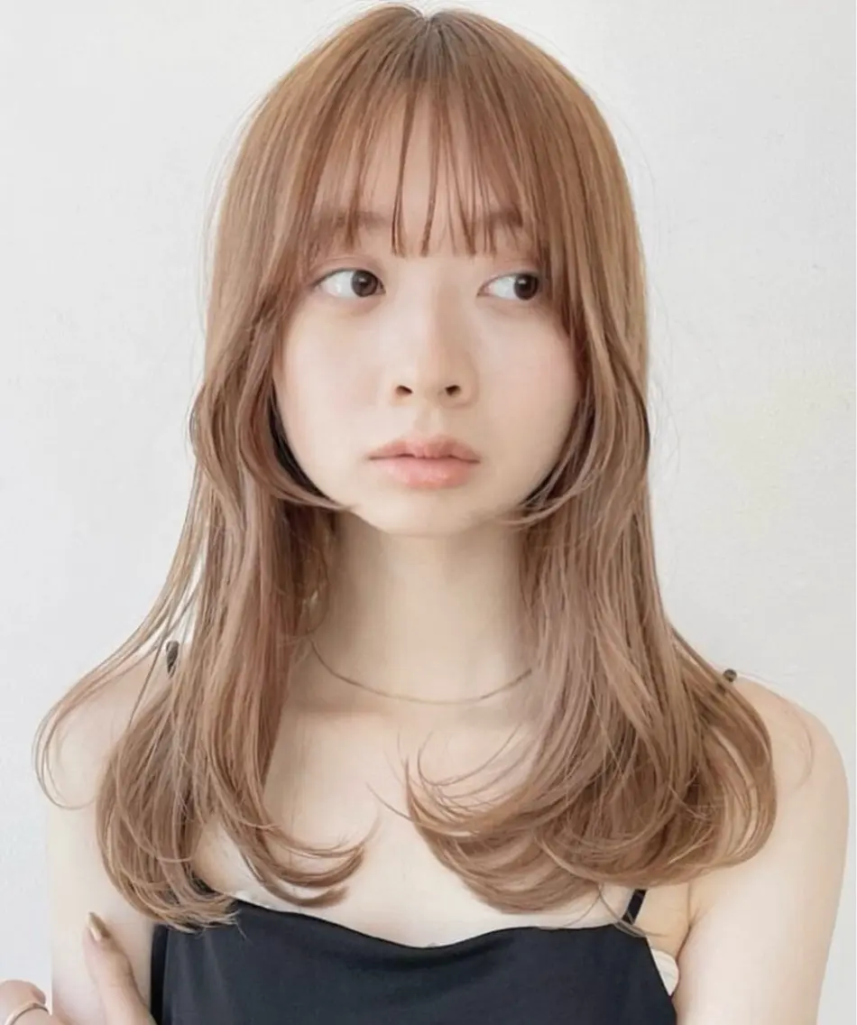 ロング レイヤーカット 小顔カット カット トリートメント 吉川 陽菜のヘアスタイル
