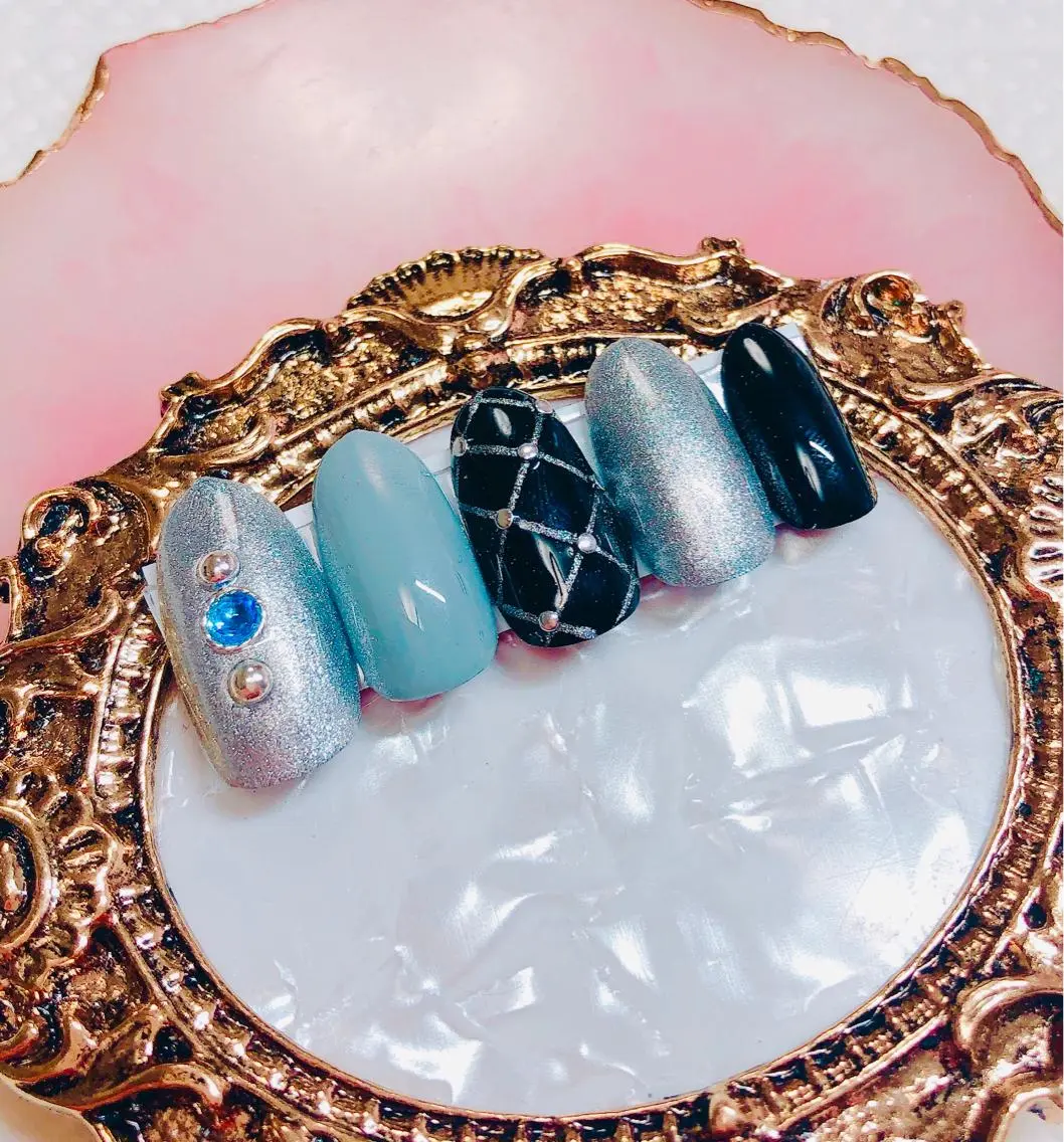 ネイル ハンドネイル CROWN プライベートサロンのネイルデザイン