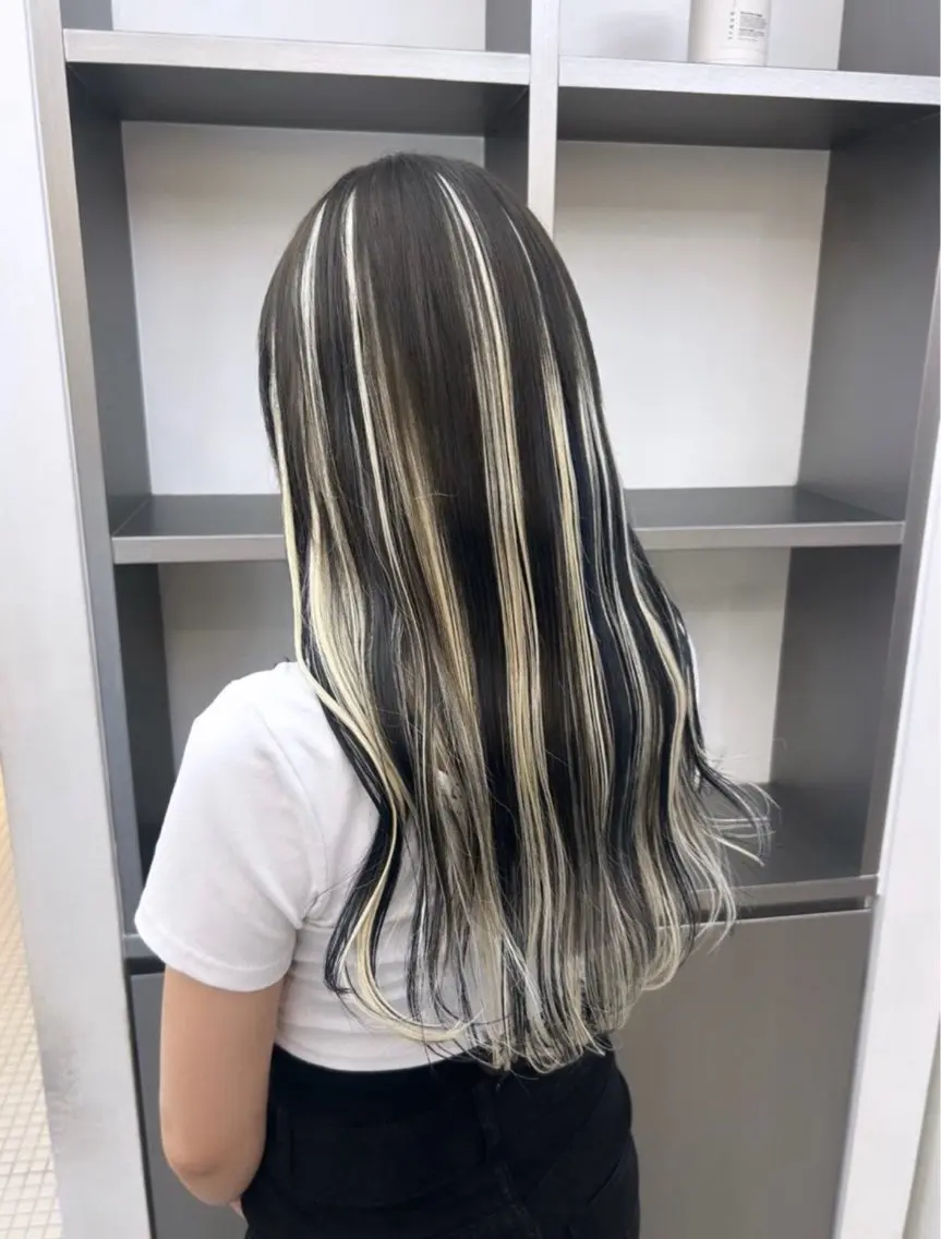 ミディアム ミディアムパーマ ボブ エクステ 外国人風カラー レイヤーカット ヘアカラー エクステ MiRI💜地毛級 エクステ✖似合わせ技のヘアスタイル