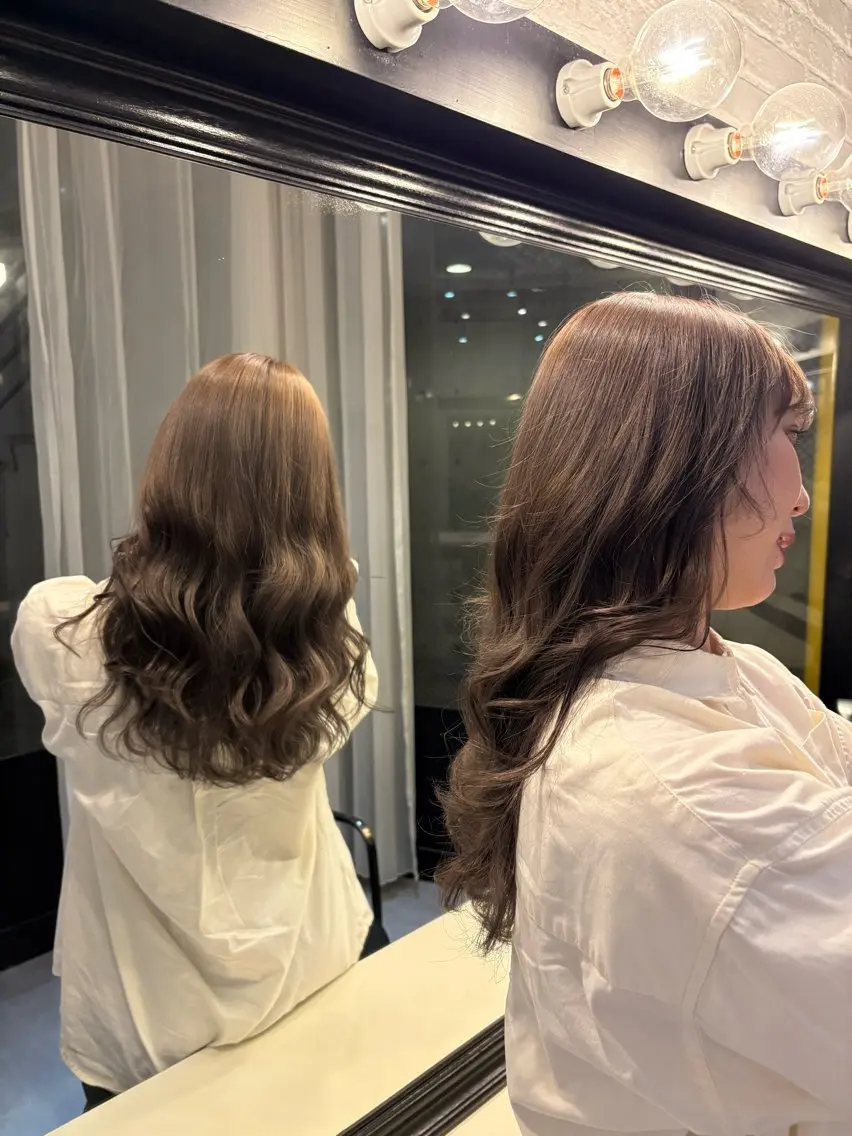 ロング カラー ヘアカラー Konomura Neneのヘアスタイル