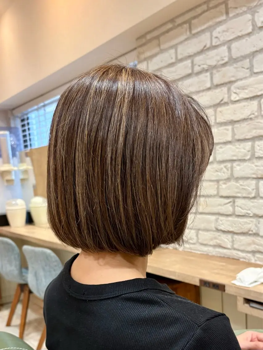 ミディアム カラー ハイライトカラー ハイライト カット ヘアカラー トリートメント 清水 有実子のヘアスタイル