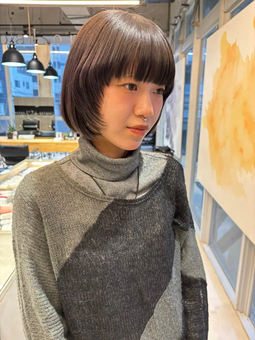 ショート レイヤーカット 園田あずさ/髪質改善 /透明感カラーのヘアスタイル