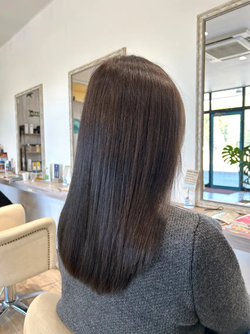 カラー アッシュ 透明感カラー 水口 琴絵のヘアスタイル
