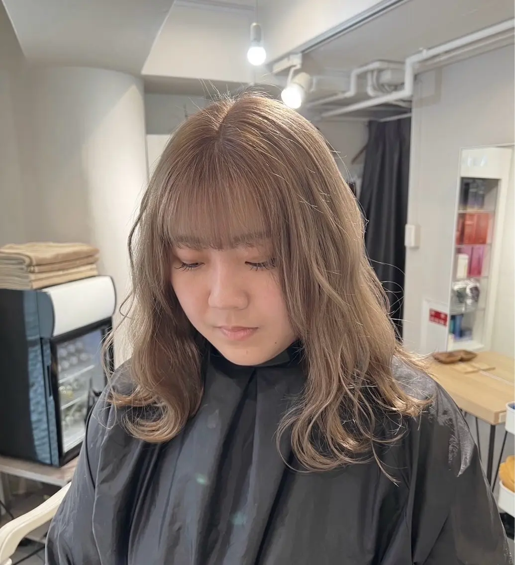 ミディアム カラー ベージュカラー ミルクティーベージュ 指名数No.1 /NAOYAのヘアスタイル