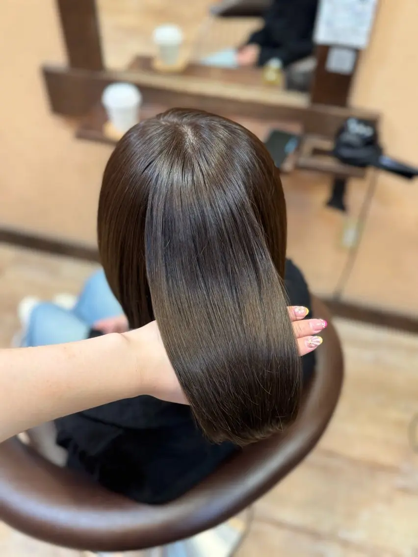 ショート ヘアカラー moremuu 舞桜🤍🫧のヘアスタイル