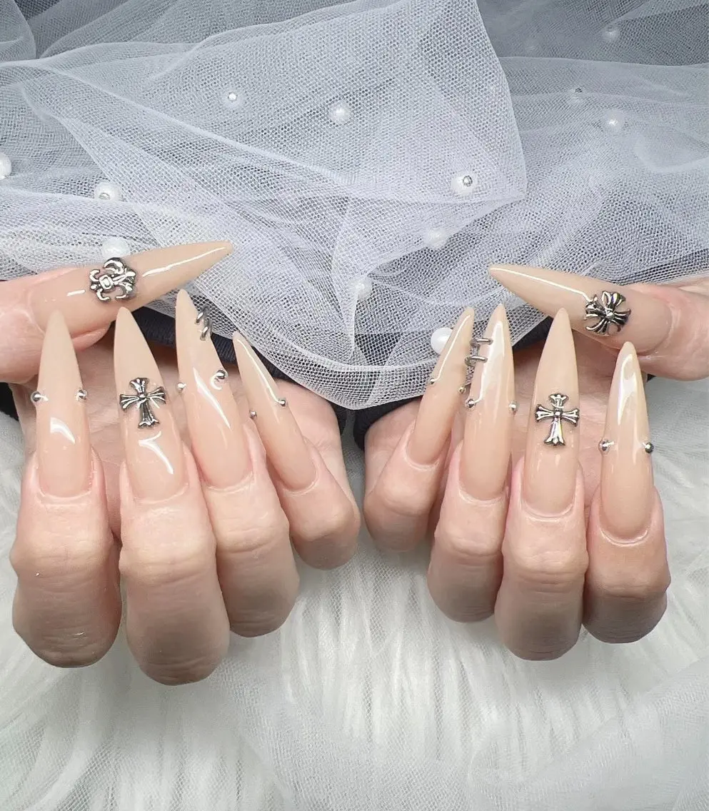 ネイル Lee Nailsのネイルデザイン