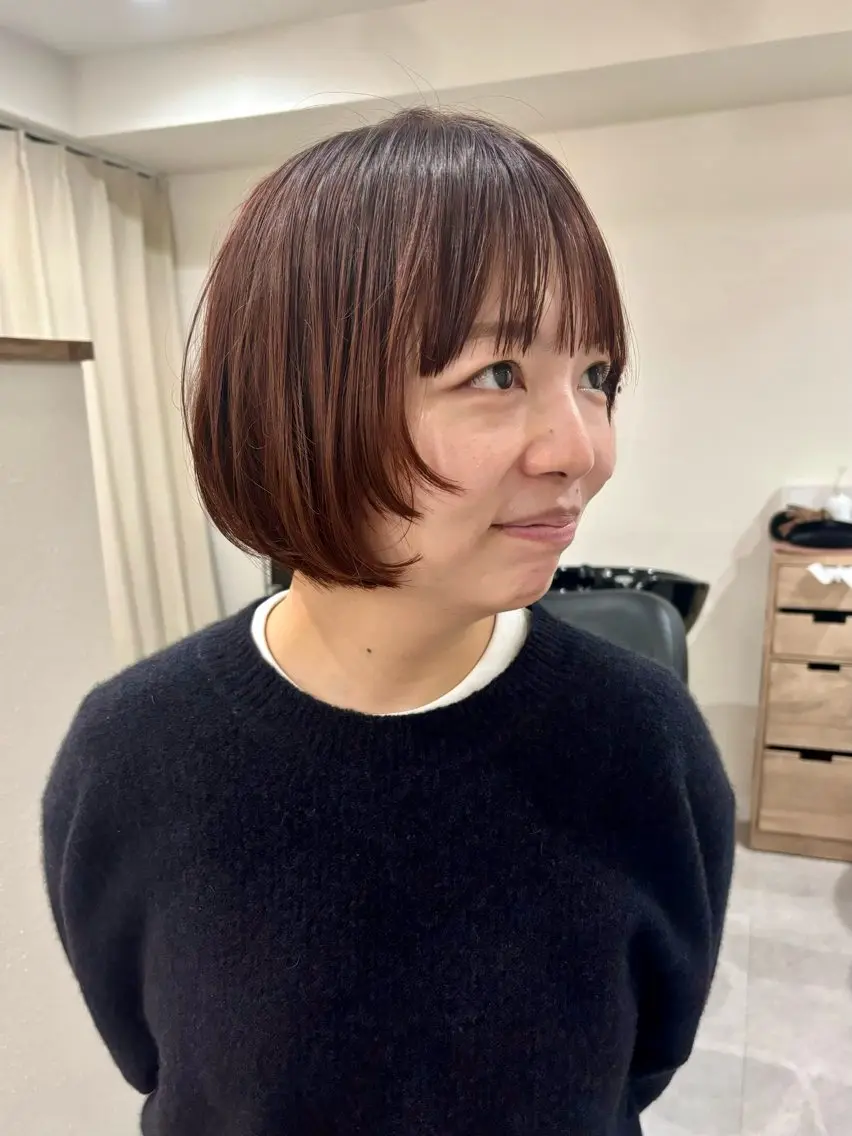ショート カラー ボブレイヤー ブラウンカラー ピンクカラー ピンクブラウン ボブ 大阪ヴィーガンサロン KANAKOのヘアスタイル