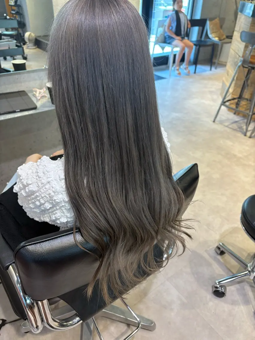 カラー ヘアカラー 韓国ヘアー🇰🇷 MIWAのヘアスタイル