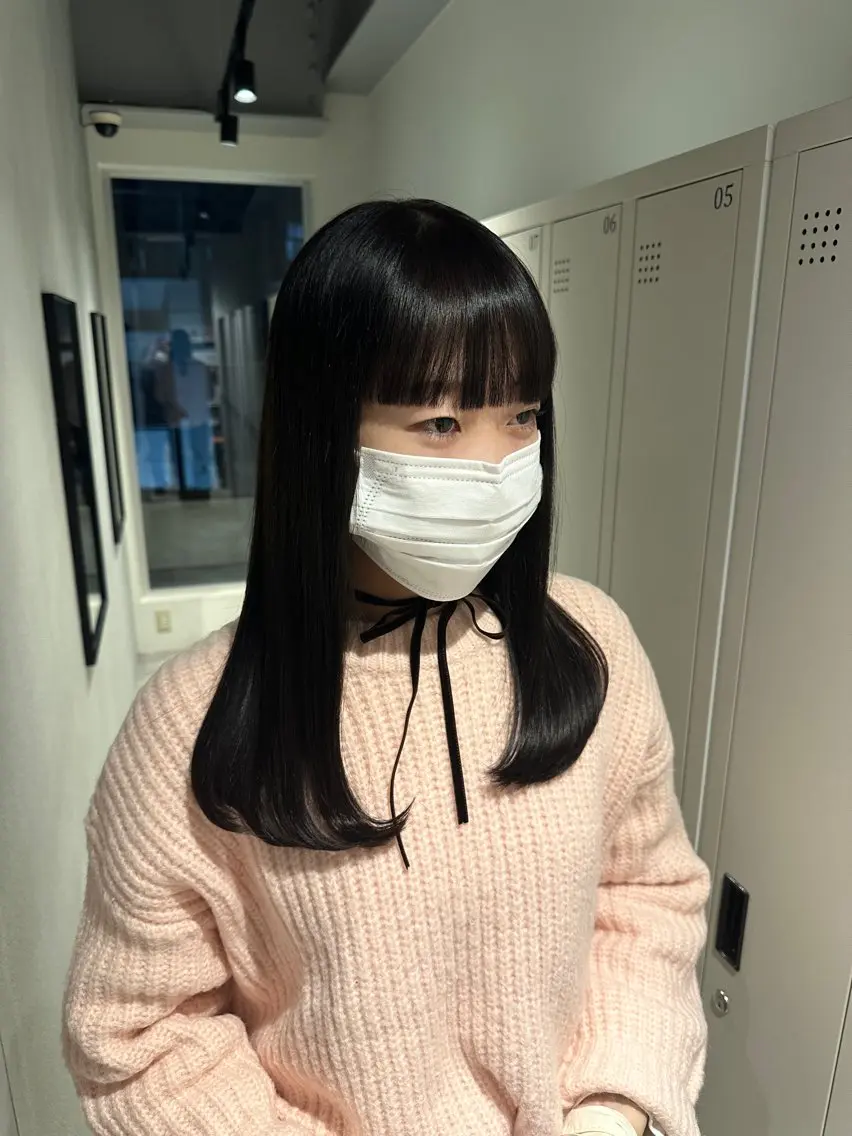 セミロング カラー 丸山 心 / 艶カラーのヘアスタイル