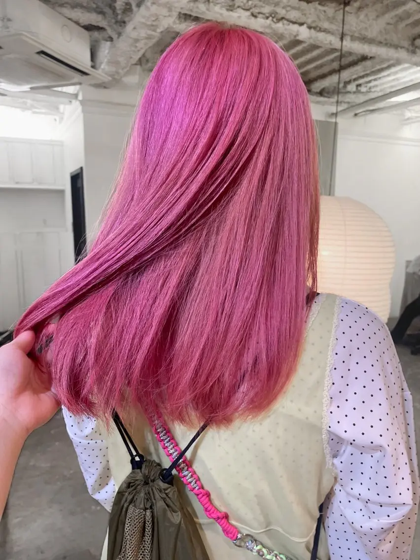 ミディアム カラー ブリーチ CACHÉ ワカナ🎀のヘアスタイル