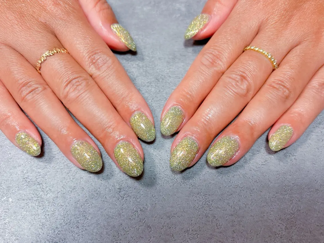 ネイル アートネイル 桜ネイル フラワーネイル ジェルネイル マグネットネイル ハンドネイル ハンドケア 💫ゆか_ Nailartistのネイルデザイン