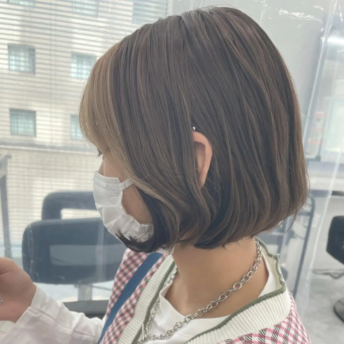 ショート カラー センターパート特化 井上健太のヘアスタイル