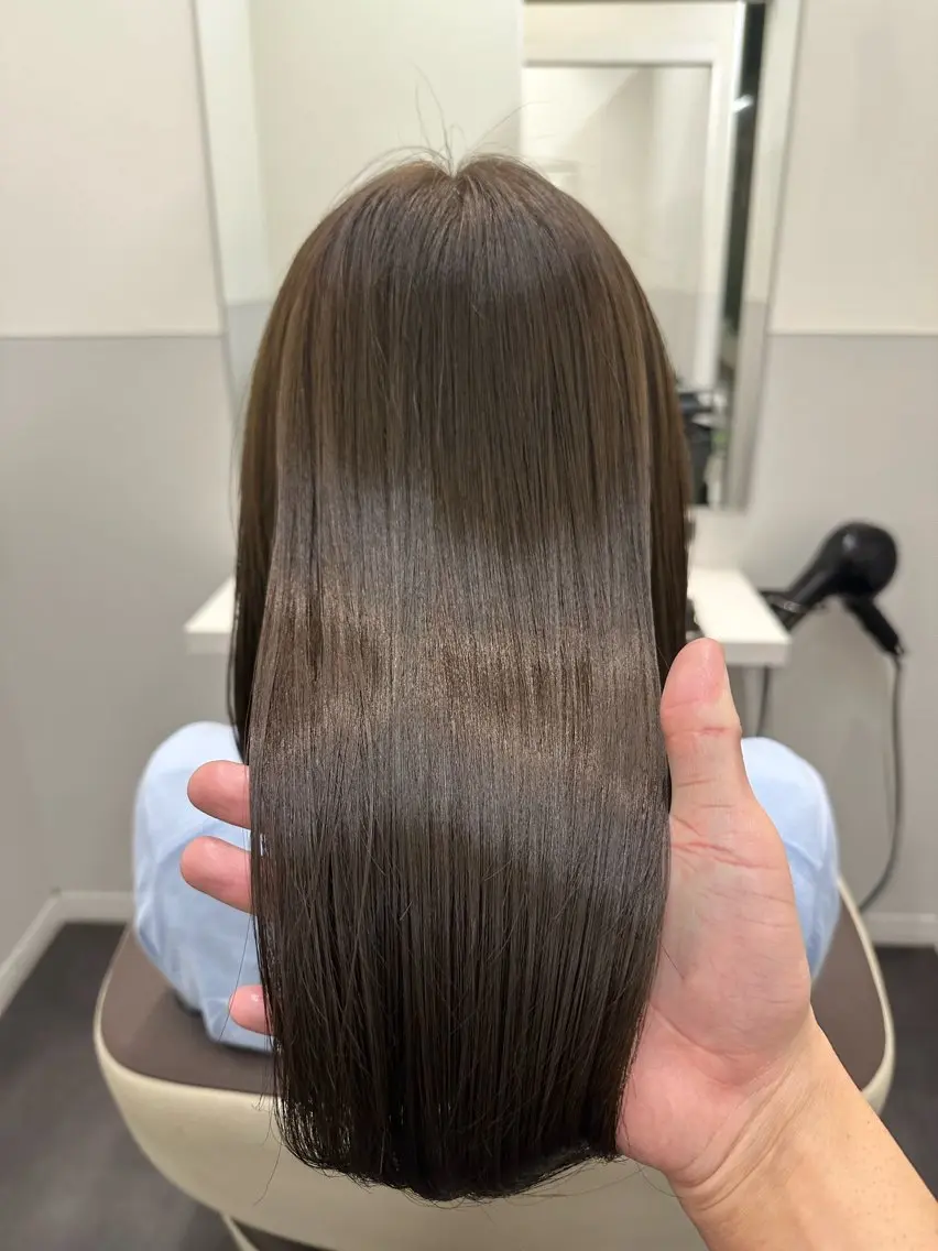 セミロング カラー ケアカラー 透明感カラー グレージュ オリーブグレージュ オリーブグレー カット ヘアカラー トリートメント 【美髪矯正 /髪質改善】RINのヘアスタイル
