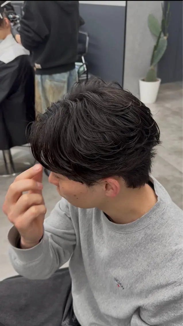 カット＋フェザーパーマの写真