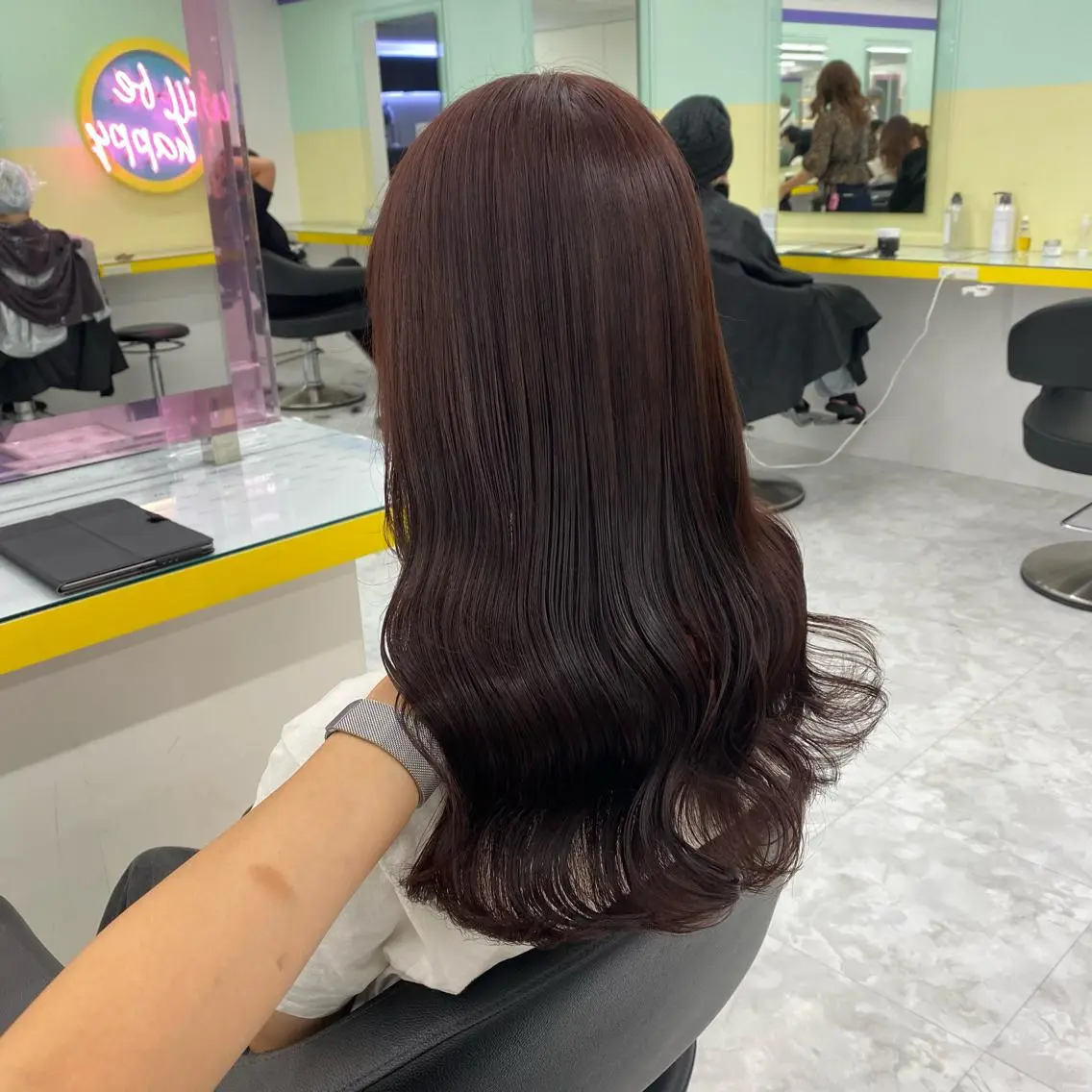 セミロング カラー ヘアアレンジ カット ヘアカラー mai🍑暖色カラー /レイヤー💖のヘアスタイル