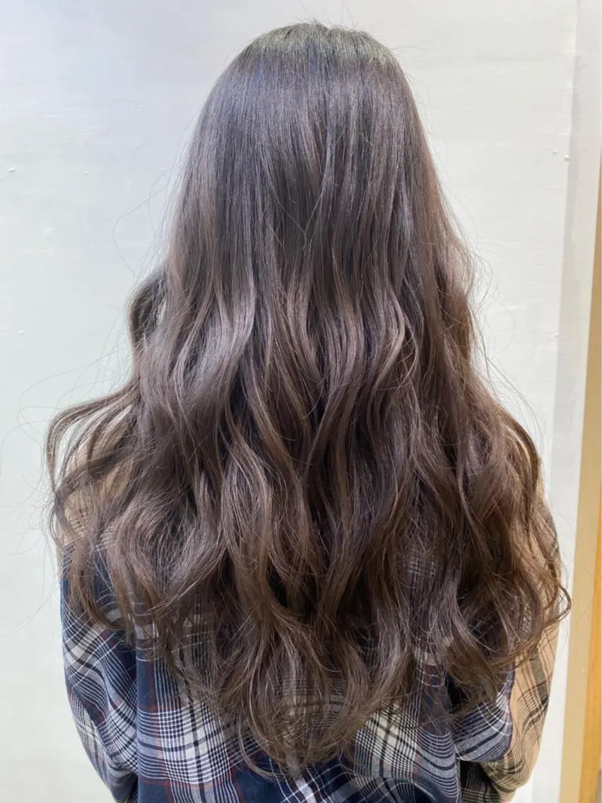 🌈🌺ハイライト入れ放題＋ワンカラー🌺🌈透明感と立体感がでるハイライトに艶カラーで夏ヘアにしましょう☀️の写真