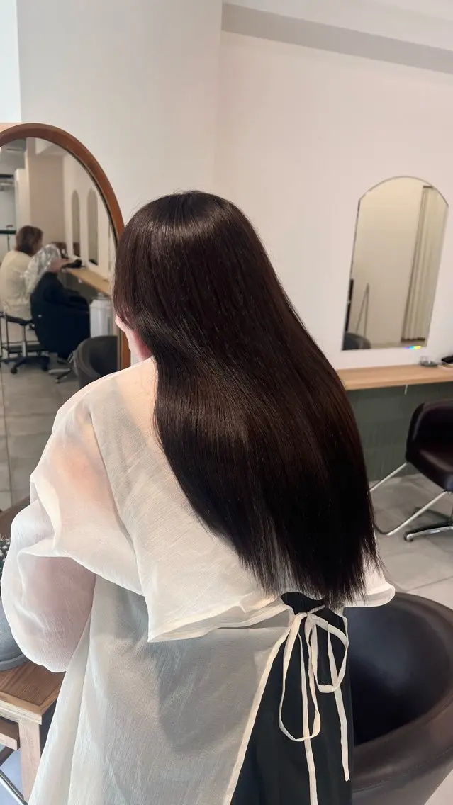 ロング カラー カット ヘアカラー トリートメント 赤みゼロ/透明感 カラー🌿KANTAのヘアスタイル